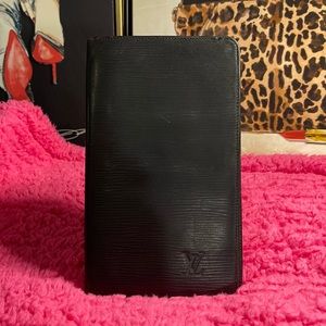 💥Louis Vuitton Black Card, Check book Wallet 💥